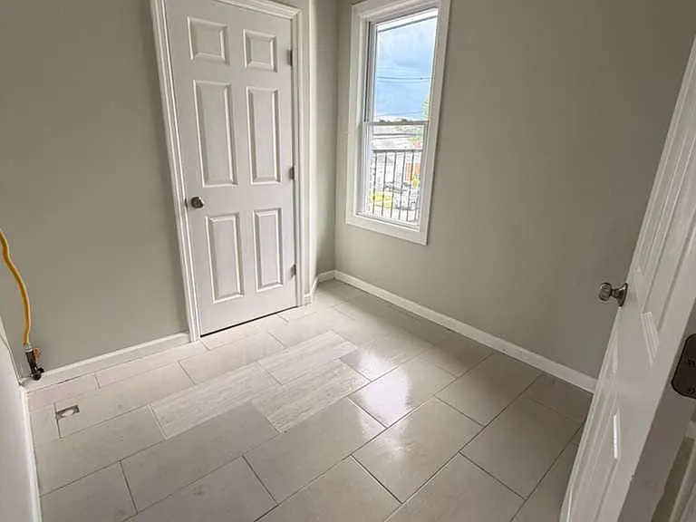 200 Maple Ave #2 — Photo 11
