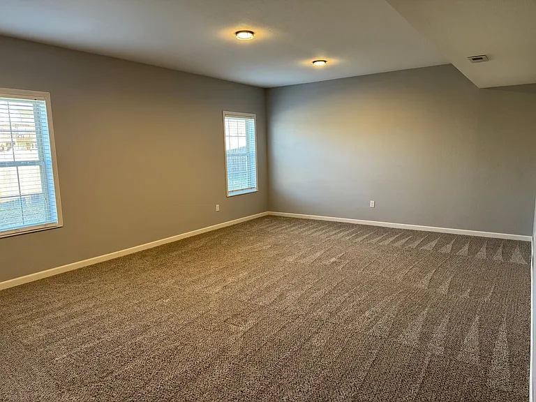 403 Camel Ct — Photo 16