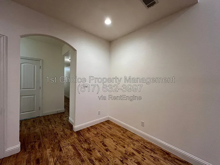4730 Birchman Ave — Photo 14