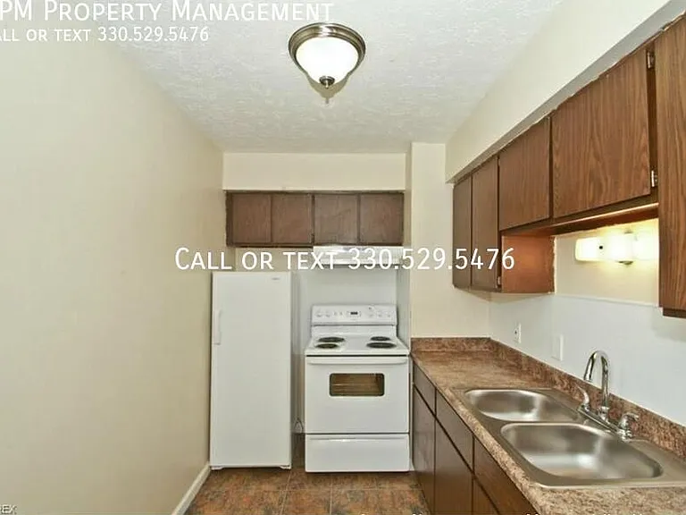 508 E Buchtel Ave #1F — Photo 4