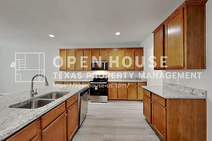 8828 Night Wind Ln — Photo 5