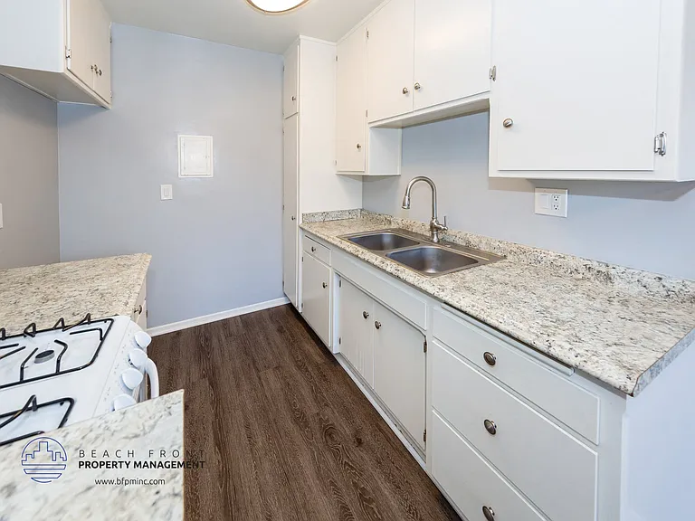 15205 Raymond Ave — Photo 10