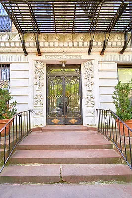 Rented by Living New York | media 42