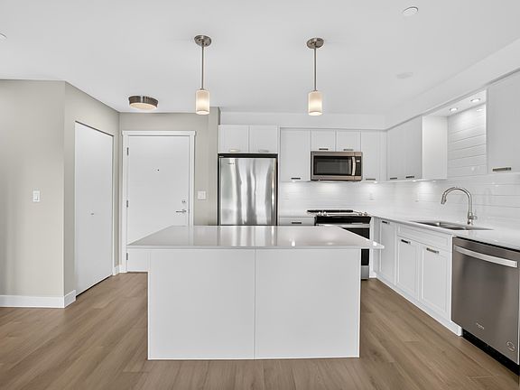 4th image of 22562 121st Ave #311