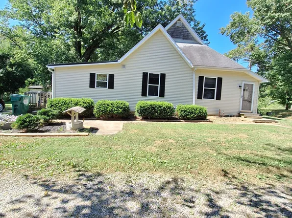 152 South St, Cloverdale, IN 46120