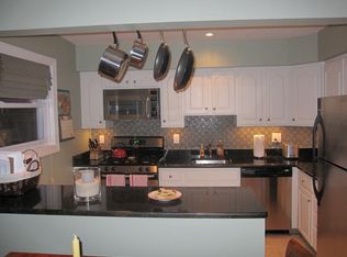 7 Manchester Ct, Wayne, NJ 07470