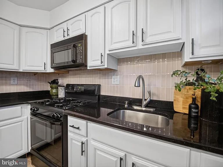 4334 Martin Luther King Jr Ave SW — Photo 15