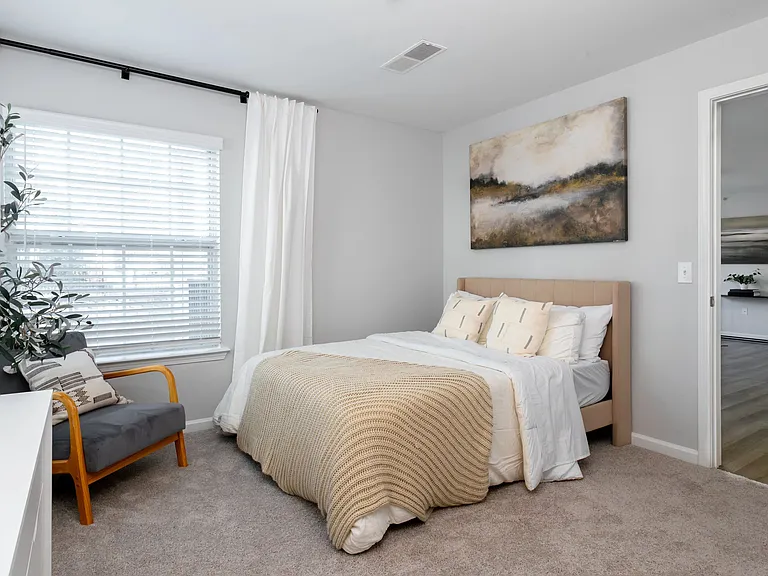 Our brilliantly lit, spacious bedrooms offer a luxurious retreat where you can create your own dreamy oasis.