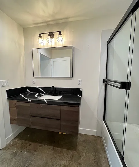 201 W 20th St #3 — Photo 11