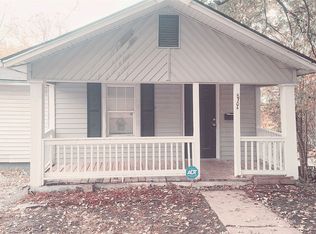 8704 E Roberts Ave, Kansas City, MO 64125