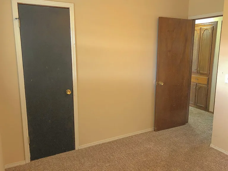 720 Robin Hill Rd — Photo 19
