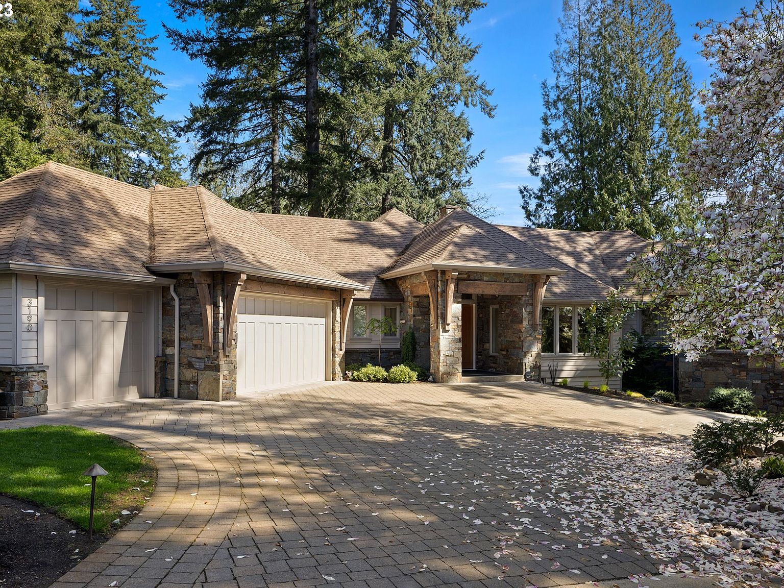 3190 Douglas Cir, Lake Oswego, OR 97035 MLS 23188436 Zillow