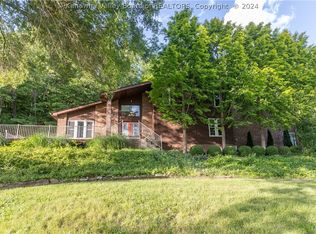 1684 Woods Dr, Saint Albans, WV 25177