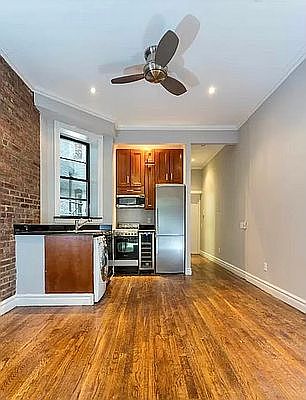 3rd image of 280 Mott St #3