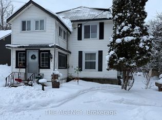 31 Brunel Rd, Huntsville, ON P1H 1P4