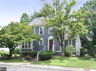 11709 Old Bayberry Ln, Reston, VA 20194