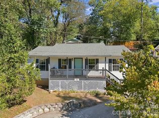 10 Foggy Hollow Trl, Asheville, NC 28806