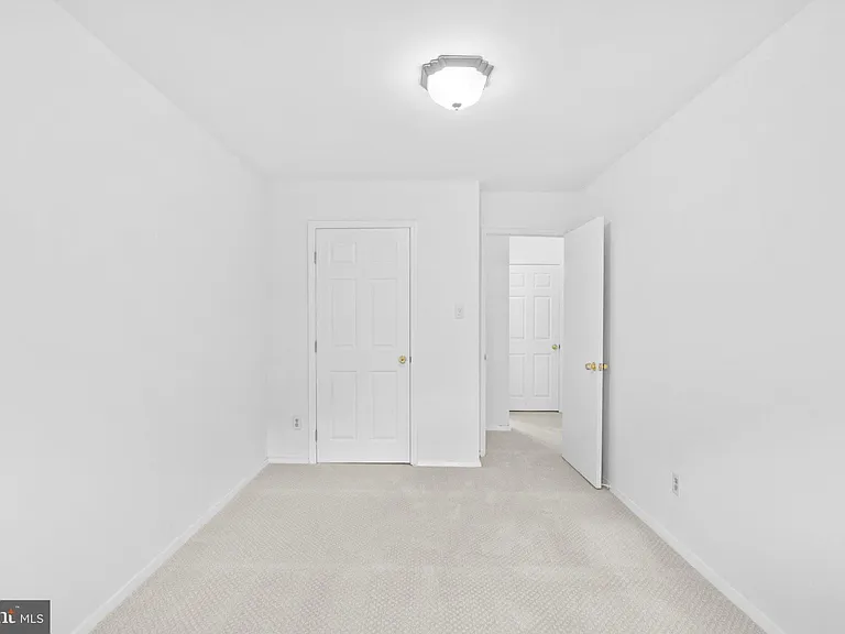 6284 Rose Hill Dr #E — Photo 12