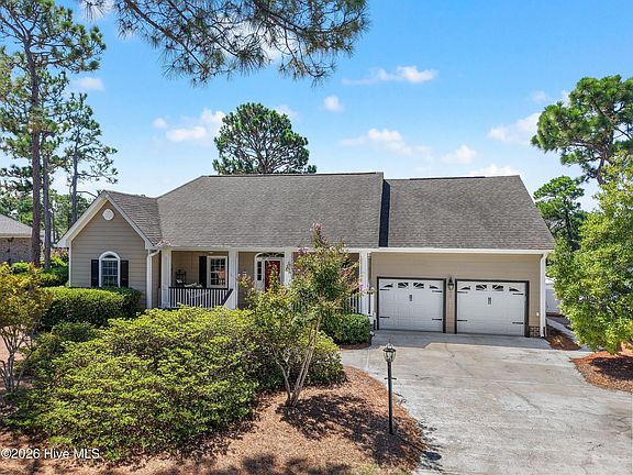 3rd image of 3381 St James Drive