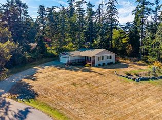 1415 Highland Dr, Oak Harbor, WA 98277