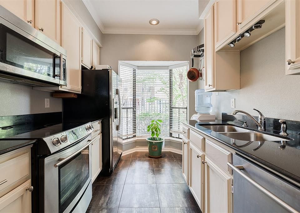 1st image of 12550 Piping Rock Dr APT 33