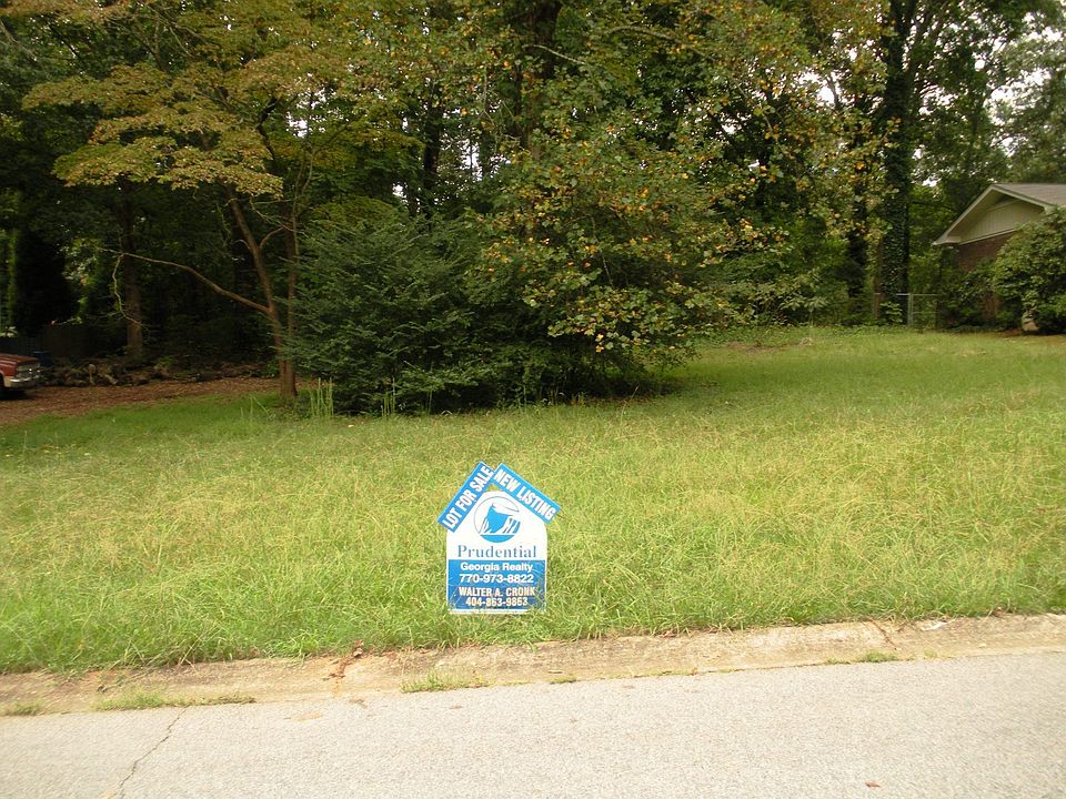Stable Community 30 Min. to Airport
