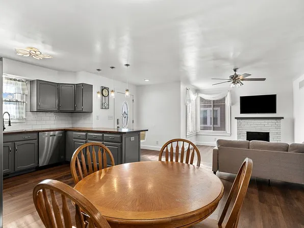 3404 Leo St, Alton, IL 62002