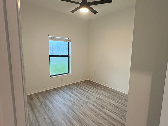 4th image of 1050 Albert Ave #1050