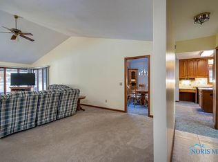 10317 Rue Du Lac Rd, Whitehouse, OH 43571