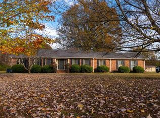 607 Twelve Oaks Rd, Tullahoma, TN 37388