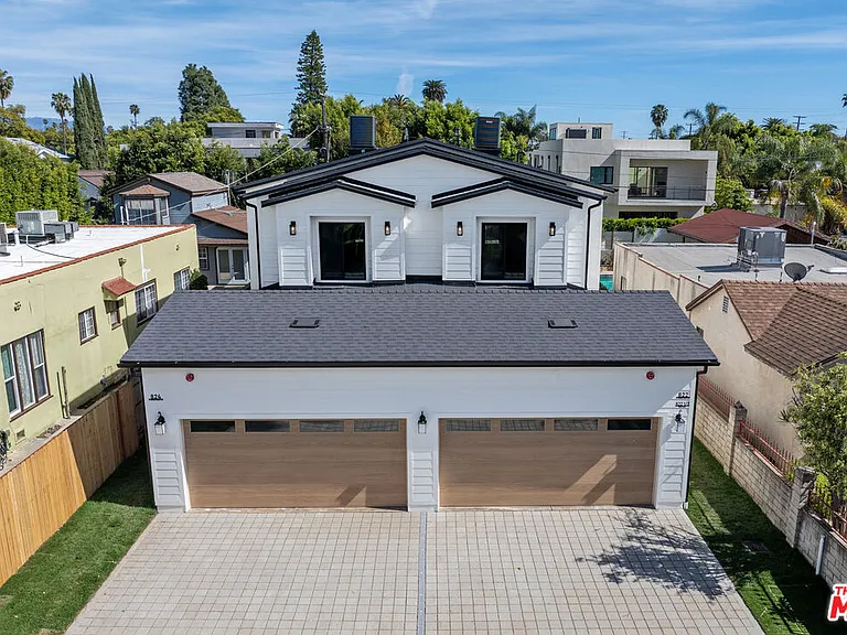 824 N Orange Grove Ave — Photo 30