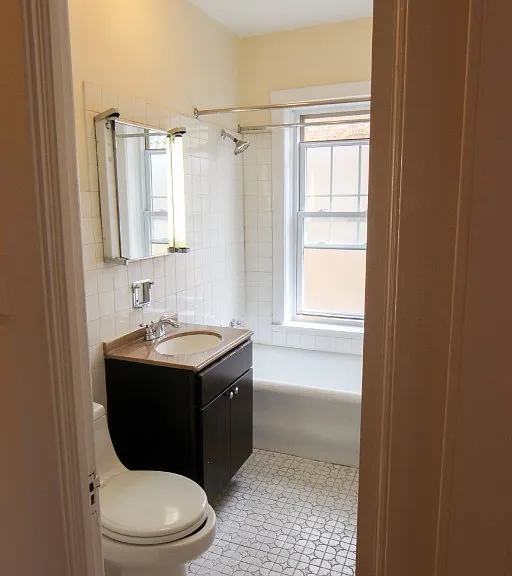 2112 W Ainslie St #N3 — Photo 10