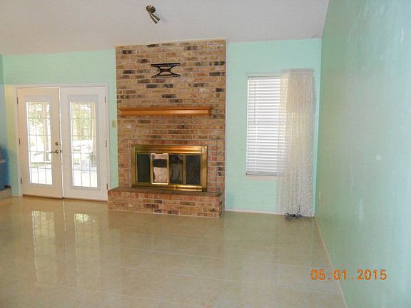 5th image of 301 E Park Village Ln