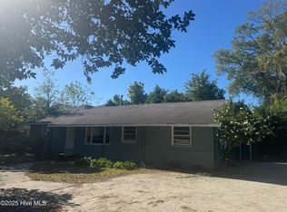 106 Hawthorne Dr, Wilmington, NC 28403