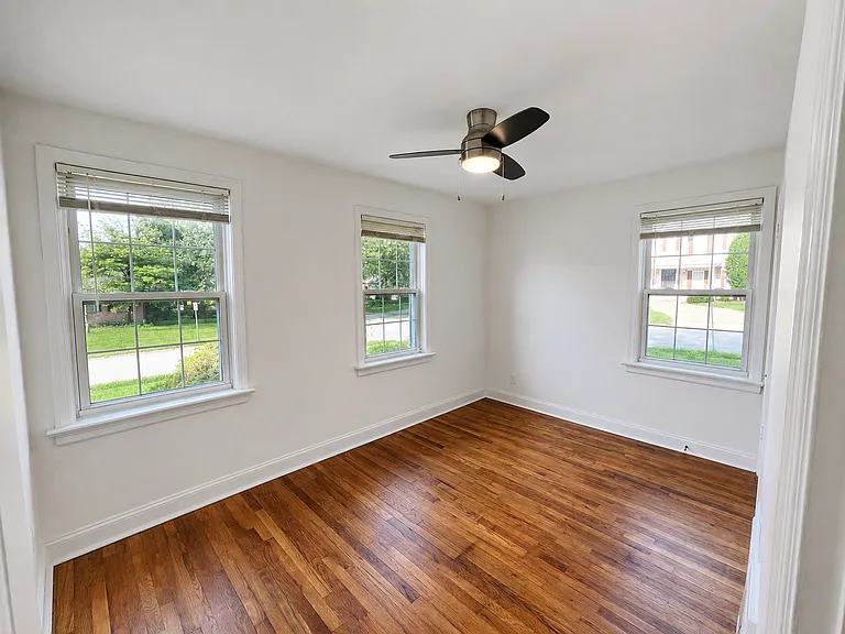1219 N Geyer Rd — Photo 15