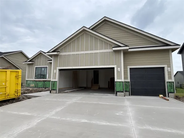 120 NW Ashley Ct, Waukee, IA 50263