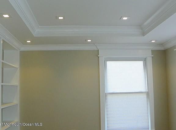 4th image of 101 Prince Charles Dr