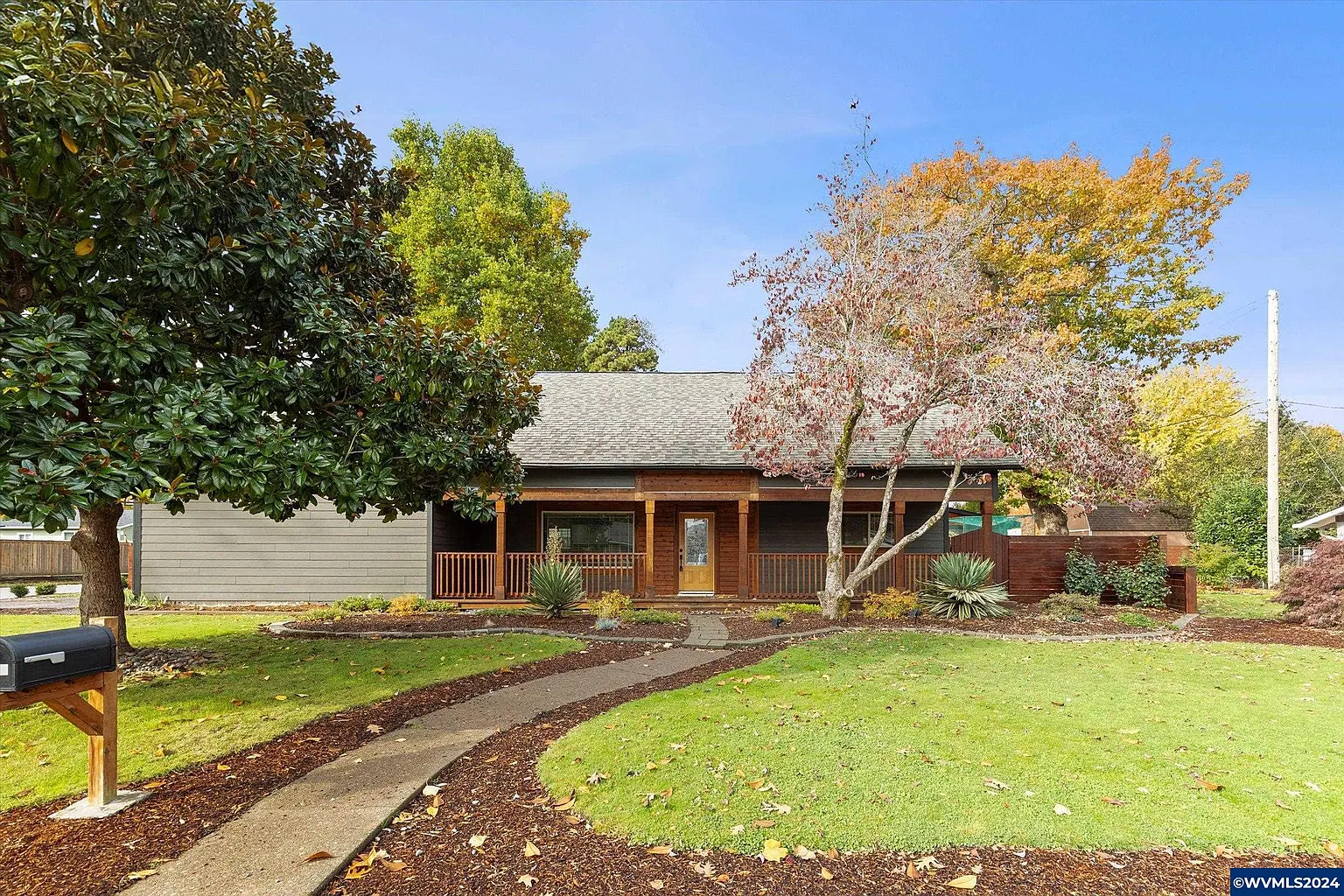 4445 Cedar Ave N photo 1