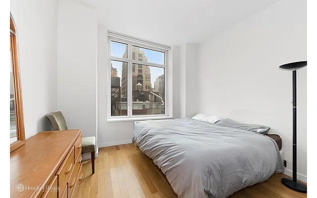 Rented by Douglas Elliman | media 8