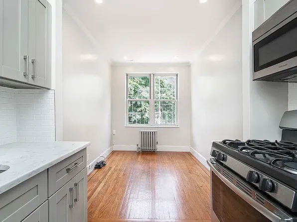 33-07 29th Street image 1 of 7