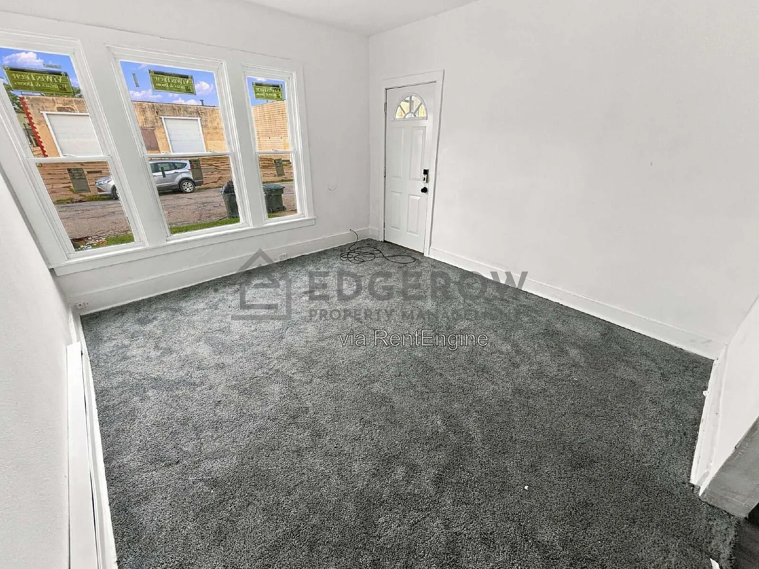 Studio, 1.0 bath, $800 — Photo 2