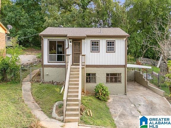 2nd image of 2424 Ishkooda Rd SW