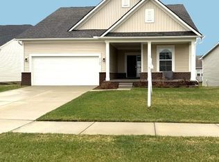 8126 Carston Ln, Brighton, MI