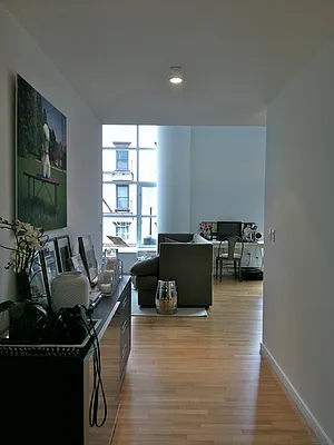 Rented by Sotheby's International Realty | media 10