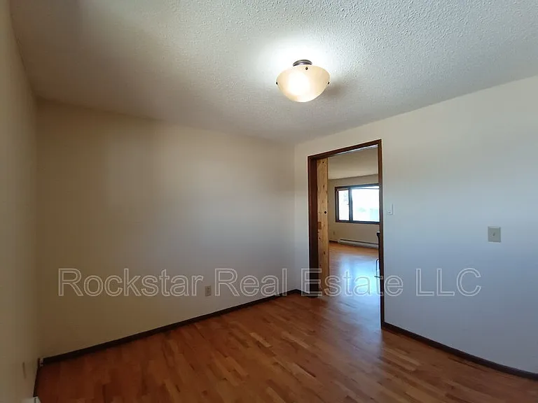 537 E Garland Ave — Photo 13