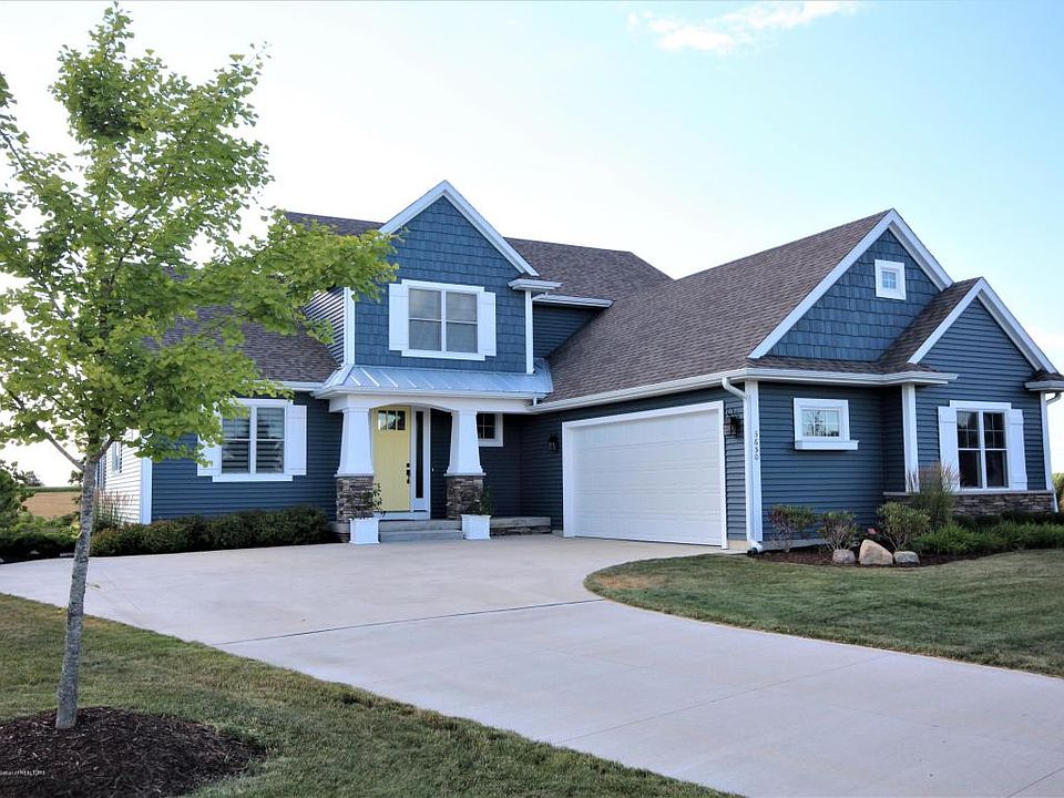 1st image of 3650 Stanwood Dr