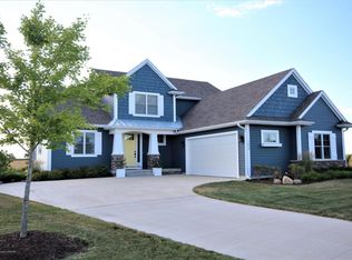 3650 Stanwood Dr, Dewitt, MI 48820