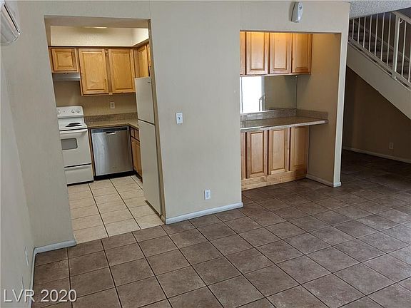 4th image of 100 S Crestline Dr APT 61