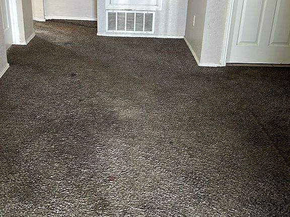 5th image of 801 N Virginia St APT 1