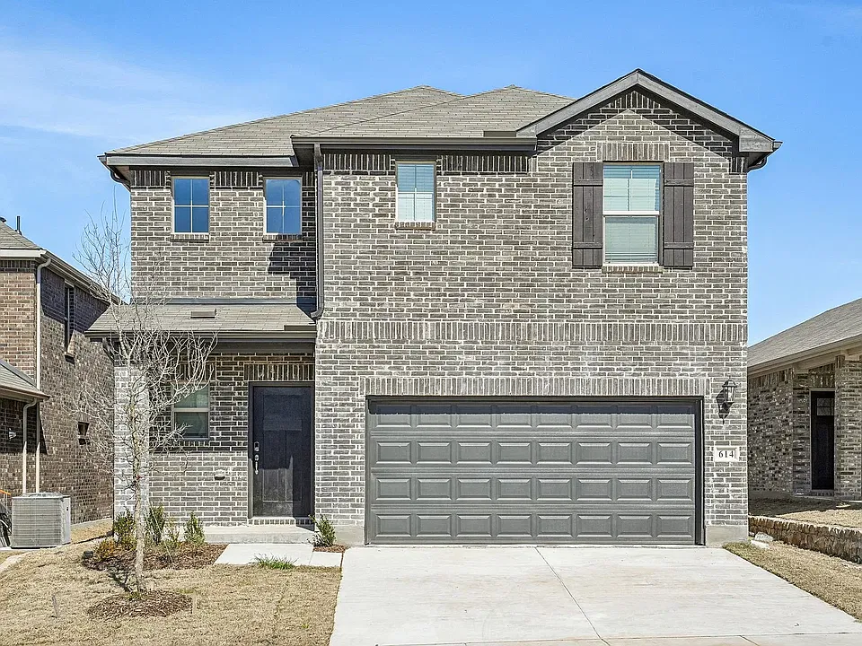 614 Hemingway Ln
